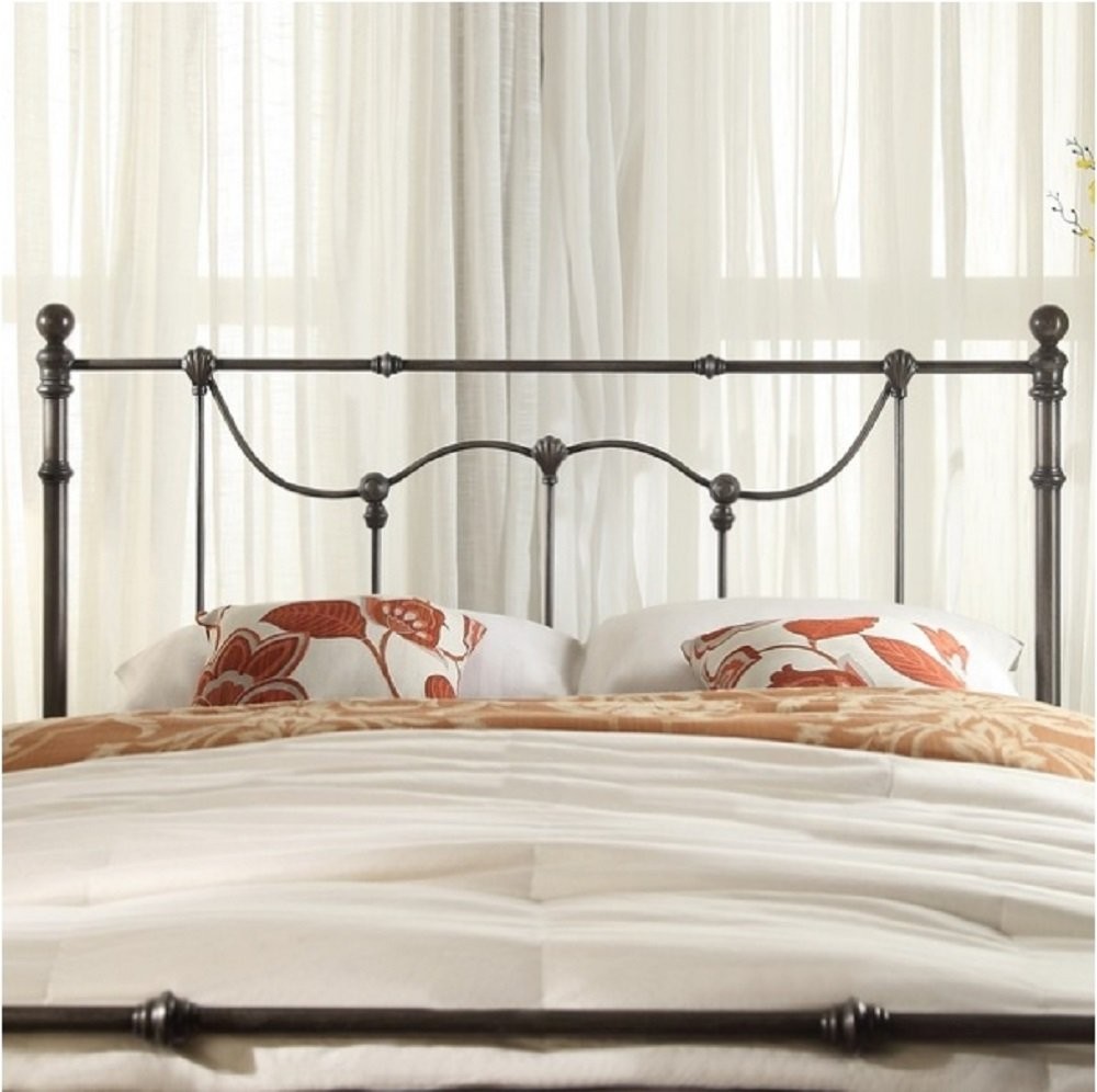 Sturdy King Size Metal Bed , Iron Bed Frame King Heavy Duty Reinforce Frame