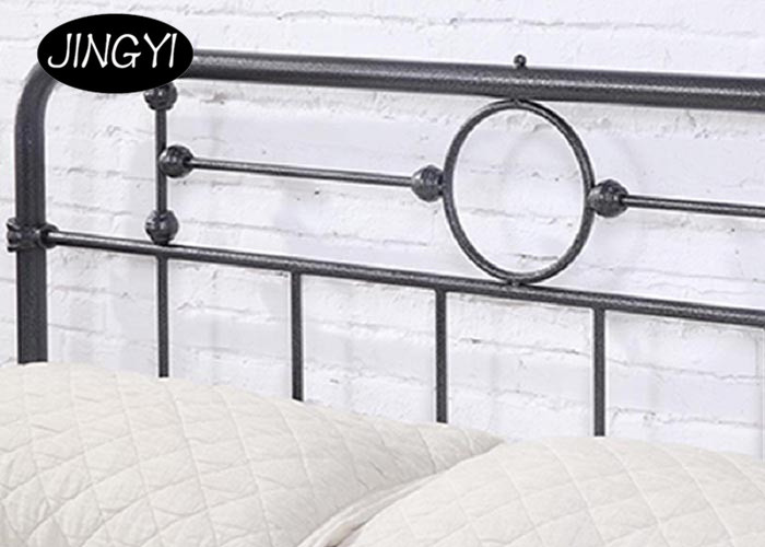 Industrial Piping Design Wrought Iron ODM Luxury King Bed Frame